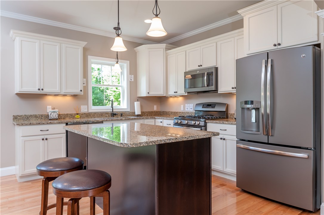687 Gardner Road Exeter, RI 02822 - Photo 6 of 28 Gallery Image 6