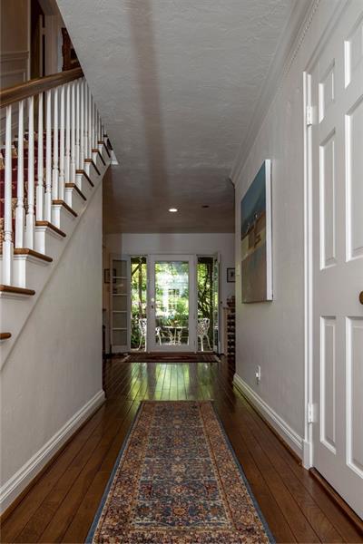 1 Old Farm Road Rosslyn Farms, PA 15106 - Photo 14 of 25 Staircase and entry ...