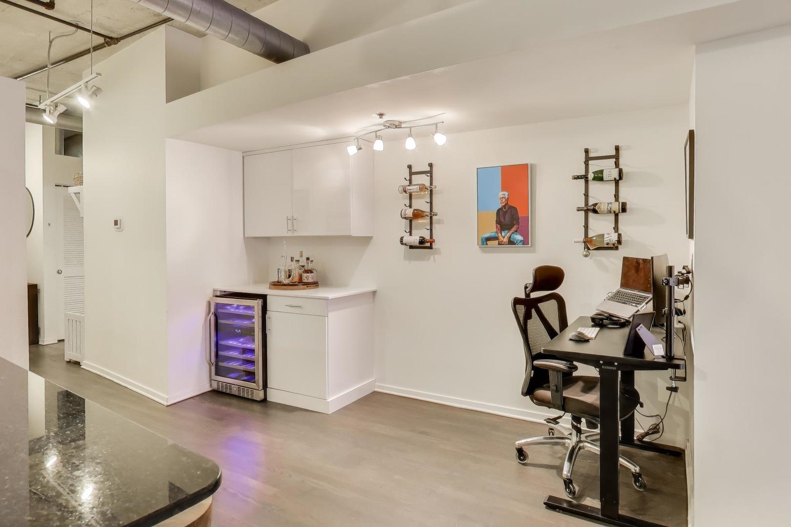 933 West Van Buren Street, Unit 504 Chicago, IL 60607 - Photo 14 of 31