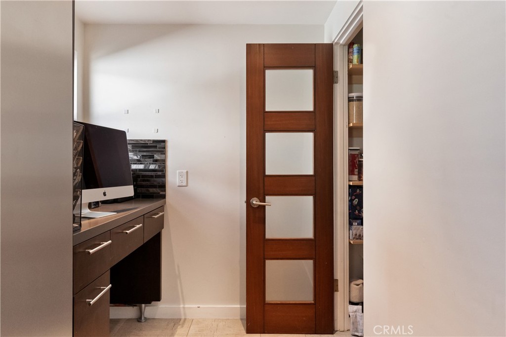 13231 Fiji Way, Unit H Marina del Rey, CA 90292 - Photo 12 of 38