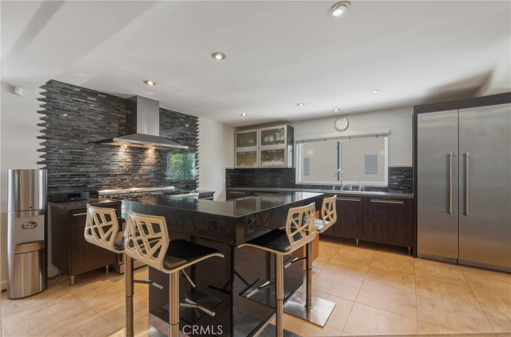 13231 Fiji Way, Unit H Marina del Rey, CA 90292 - Photo 16 of 81