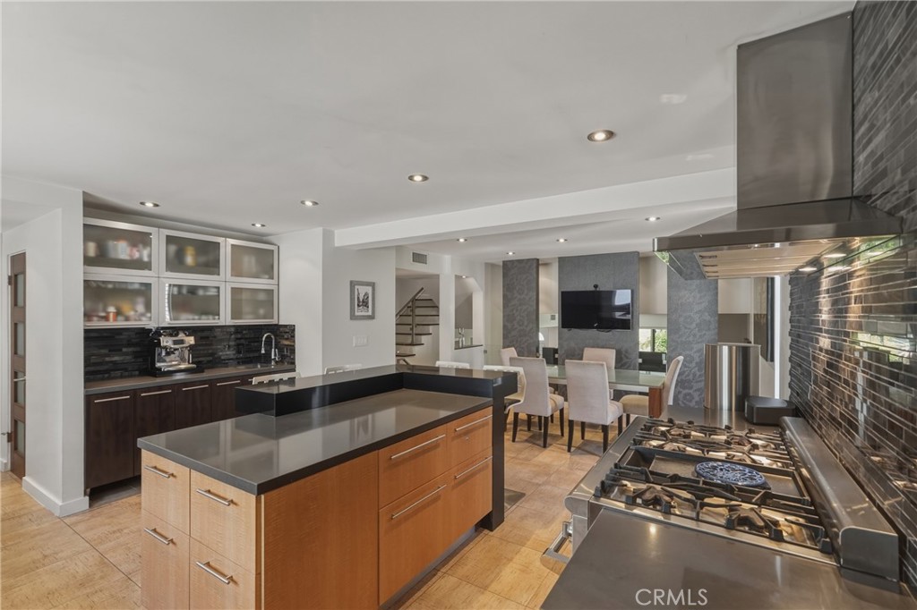 13231 Fiji Way, Unit H Marina del Rey, CA 90292 - Photo 20 of 81