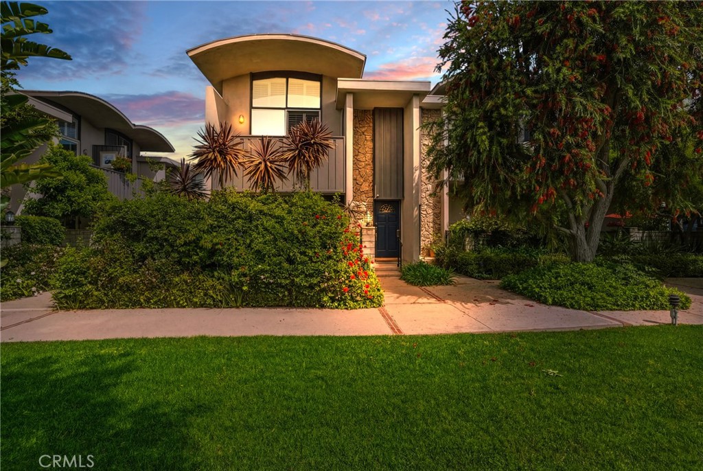 13231 Fiji Way, Unit H Marina del Rey, CA 90292 - Photo 2 of 81