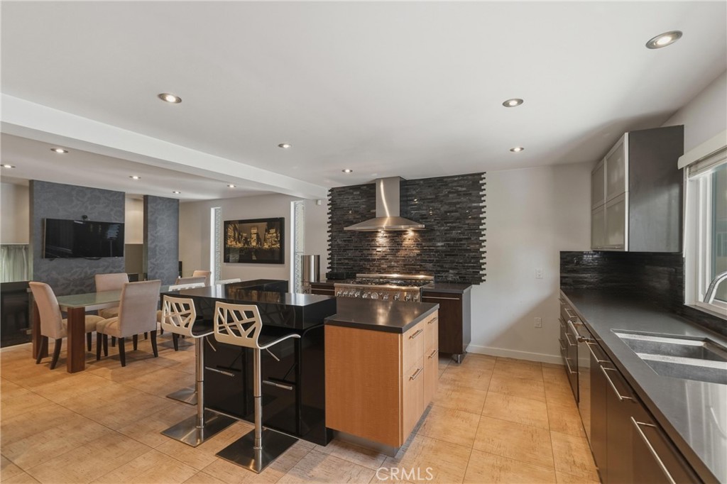 13231 Fiji Way, Unit H Marina del Rey, CA 90292 - Photo 22 of 81