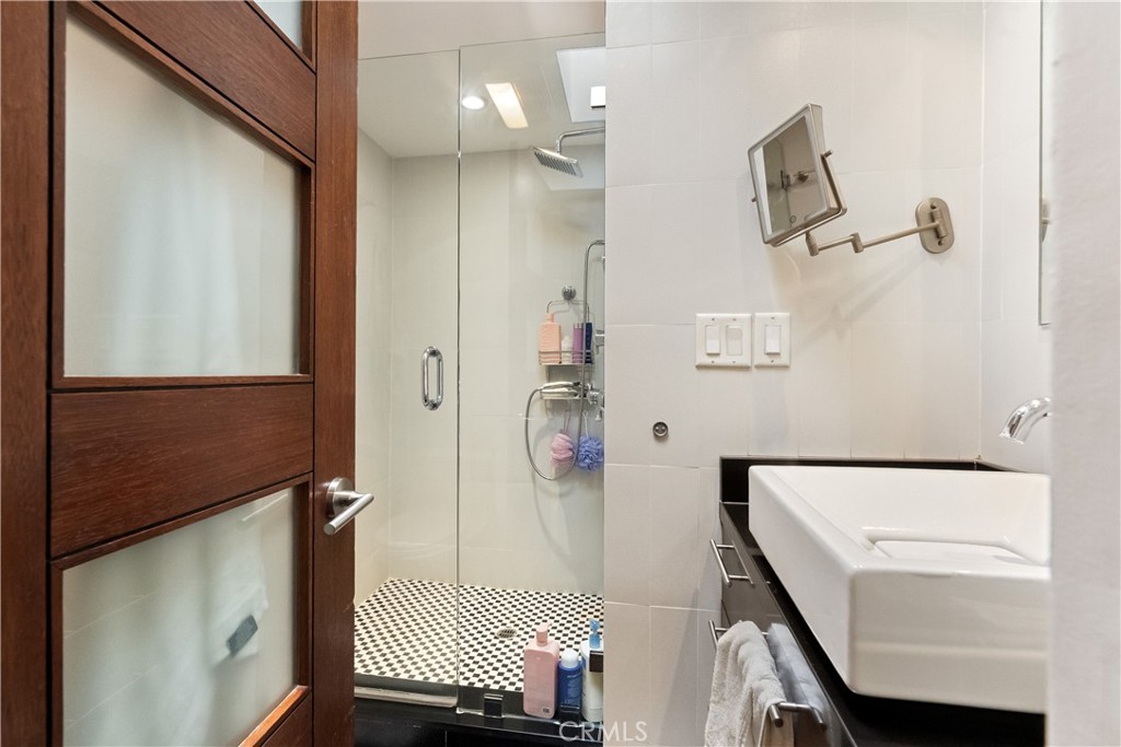 13231 Fiji Way, Unit H Marina del Rey, CA 90292 - Photo 27 of 81