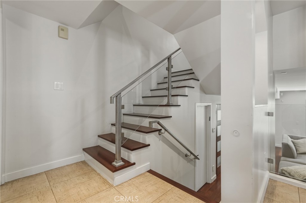 13231 Fiji Way, Unit H Marina del Rey, CA 90292 - Photo 30 of 81