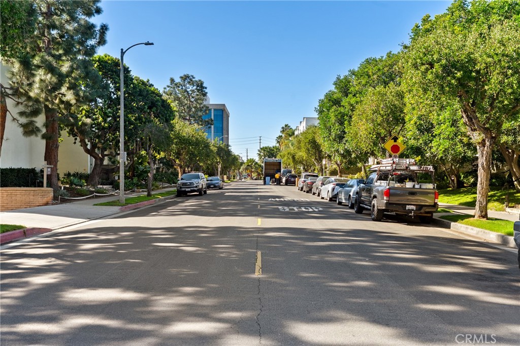 13231 Fiji Way, Unit H Marina del Rey, CA 90292 - Photo 34 of 38