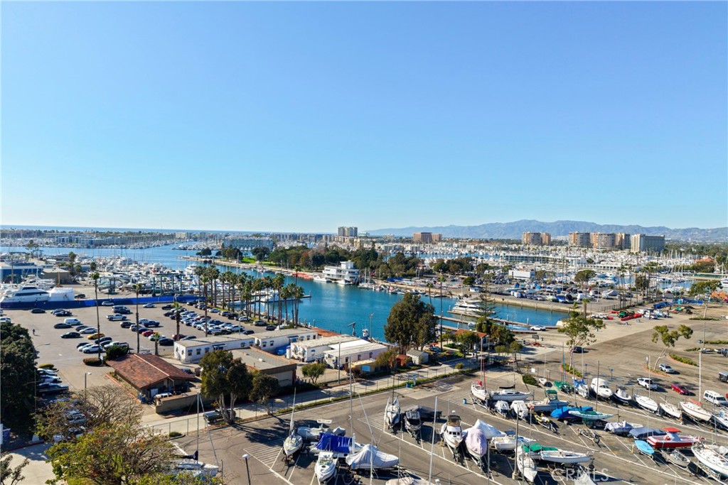 13231 Fiji Way, Unit H Marina del Rey, CA 90292 - Photo 35 of 38