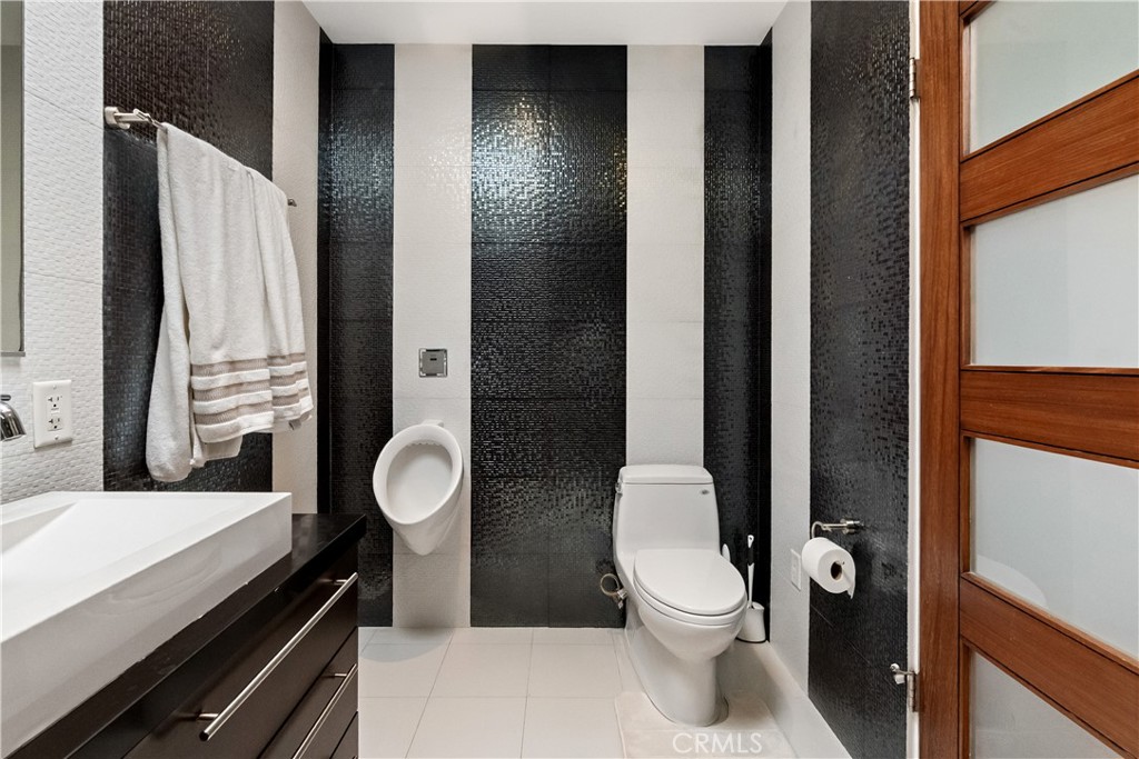 13231 Fiji Way, Unit H Marina del Rey, CA 90292 - Photo 41 of 81