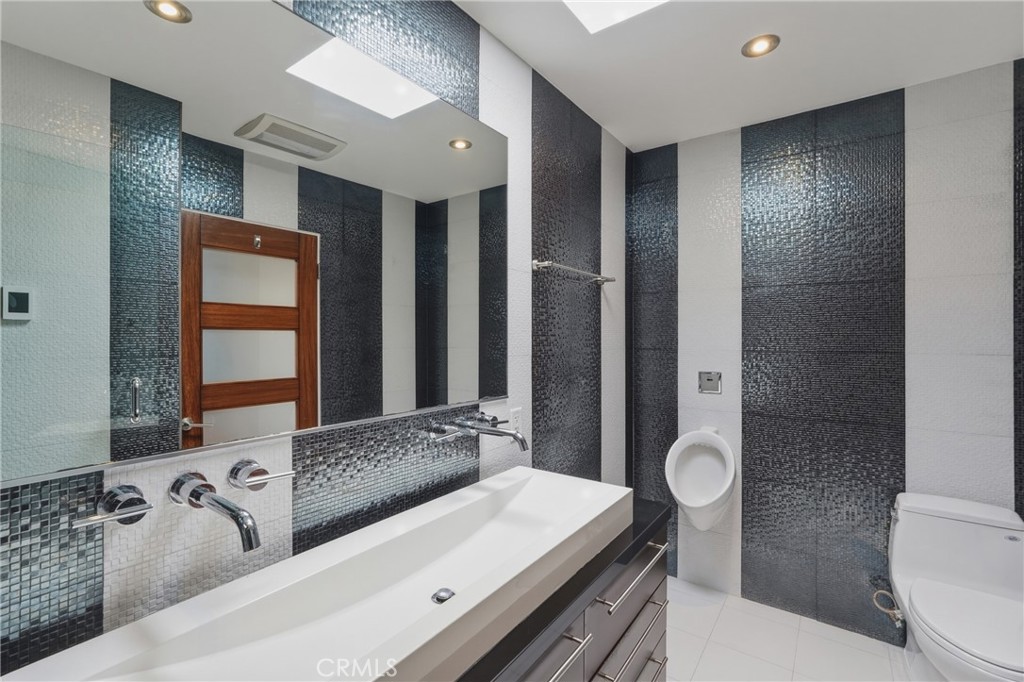 13231 Fiji Way, Unit H Marina del Rey, CA 90292 - Photo 52 of 81