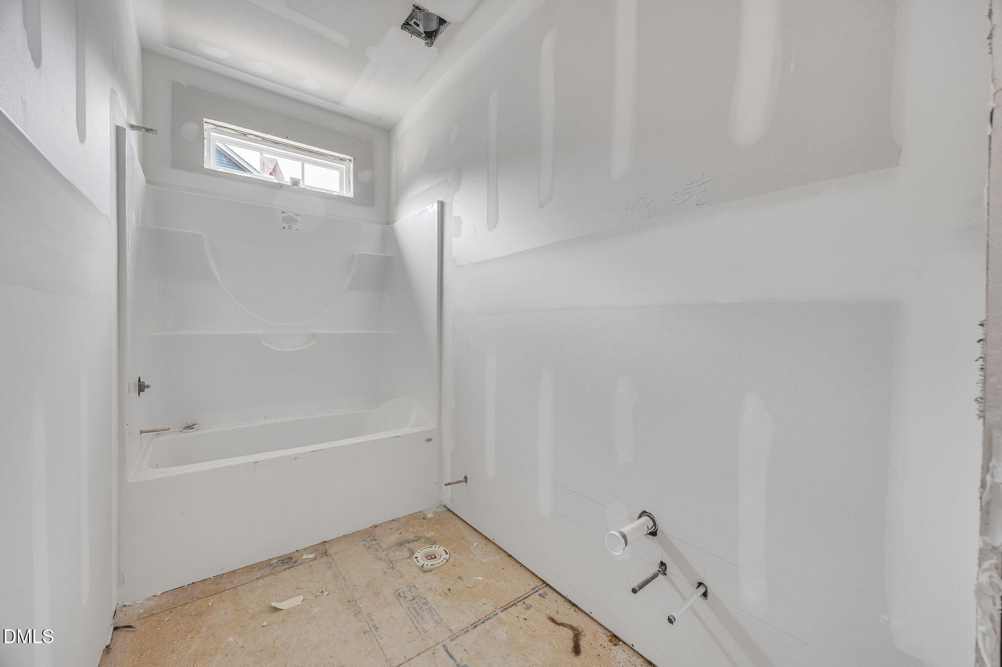 354 Freedom Ridge Drive Smithfield, NC 27577 - Photo 11 of 16 7-web-or-mls-9L1A7295