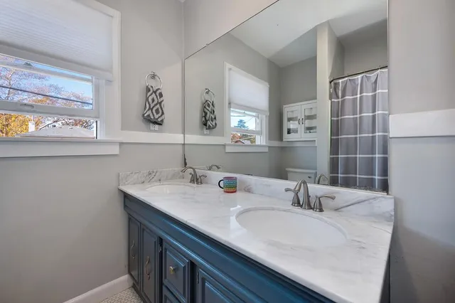 $895,900 | 2324 4th Avenue, Sacramento, CA 95818