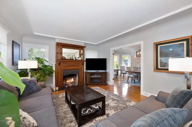 $895,900 | 2324 4th Avenue, Sacramento, CA 95818