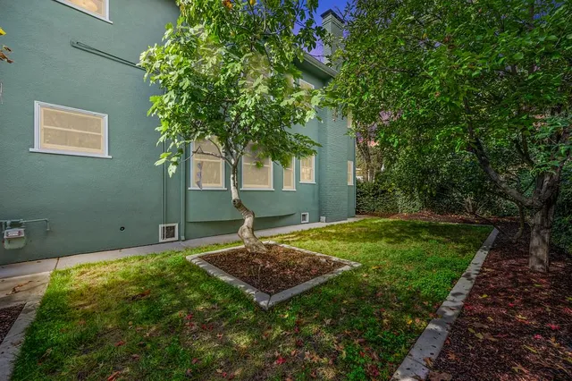 $895,900 | 2324 4th Avenue, Sacramento, CA 95818