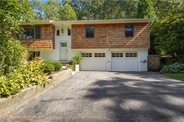 $639,900 | 14 Wildflower Drive, Westerly, RI 02891