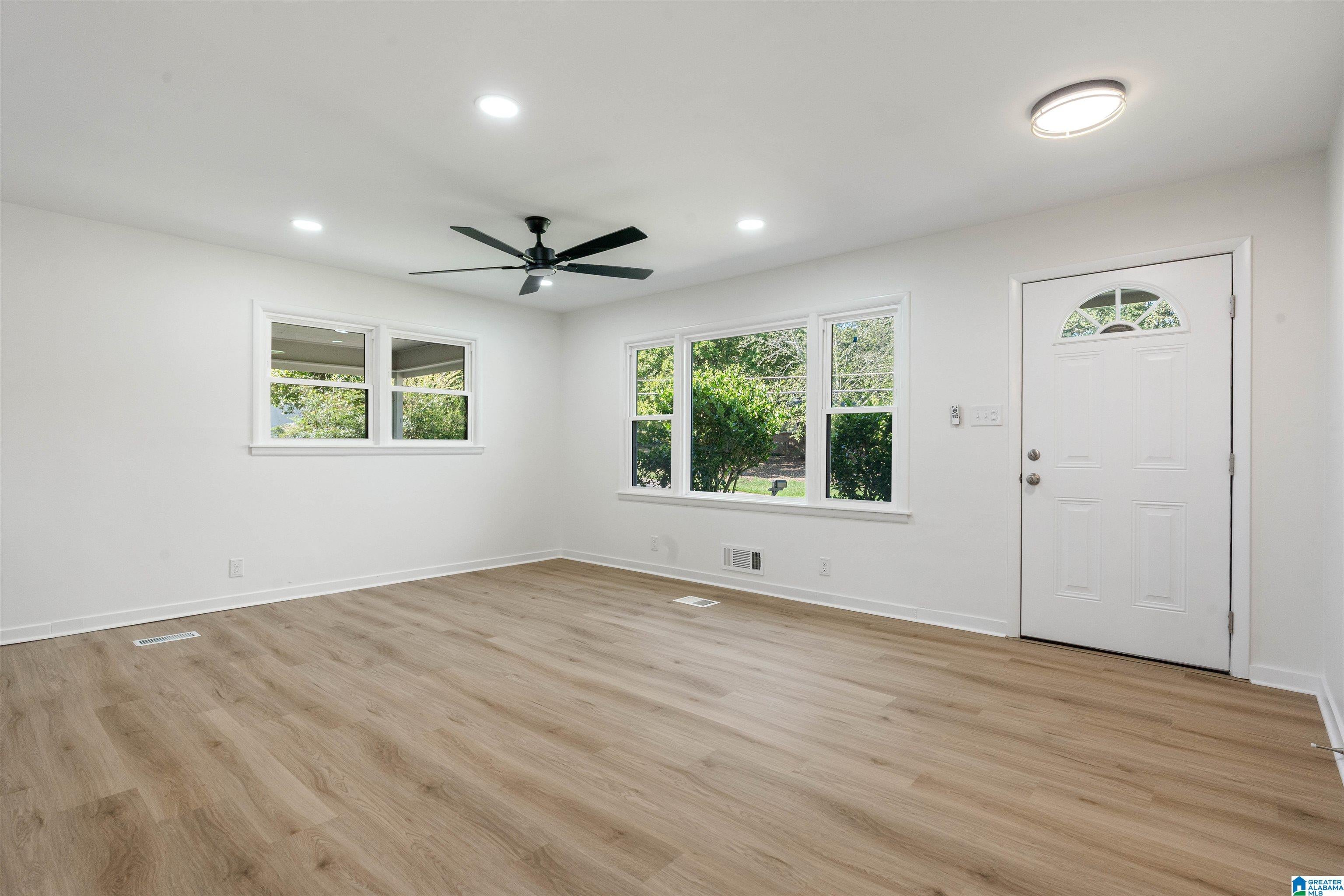 2513 7th Street Northeast Center Point, AL 35215 - Photo 5 of 26 Gallery Image 5