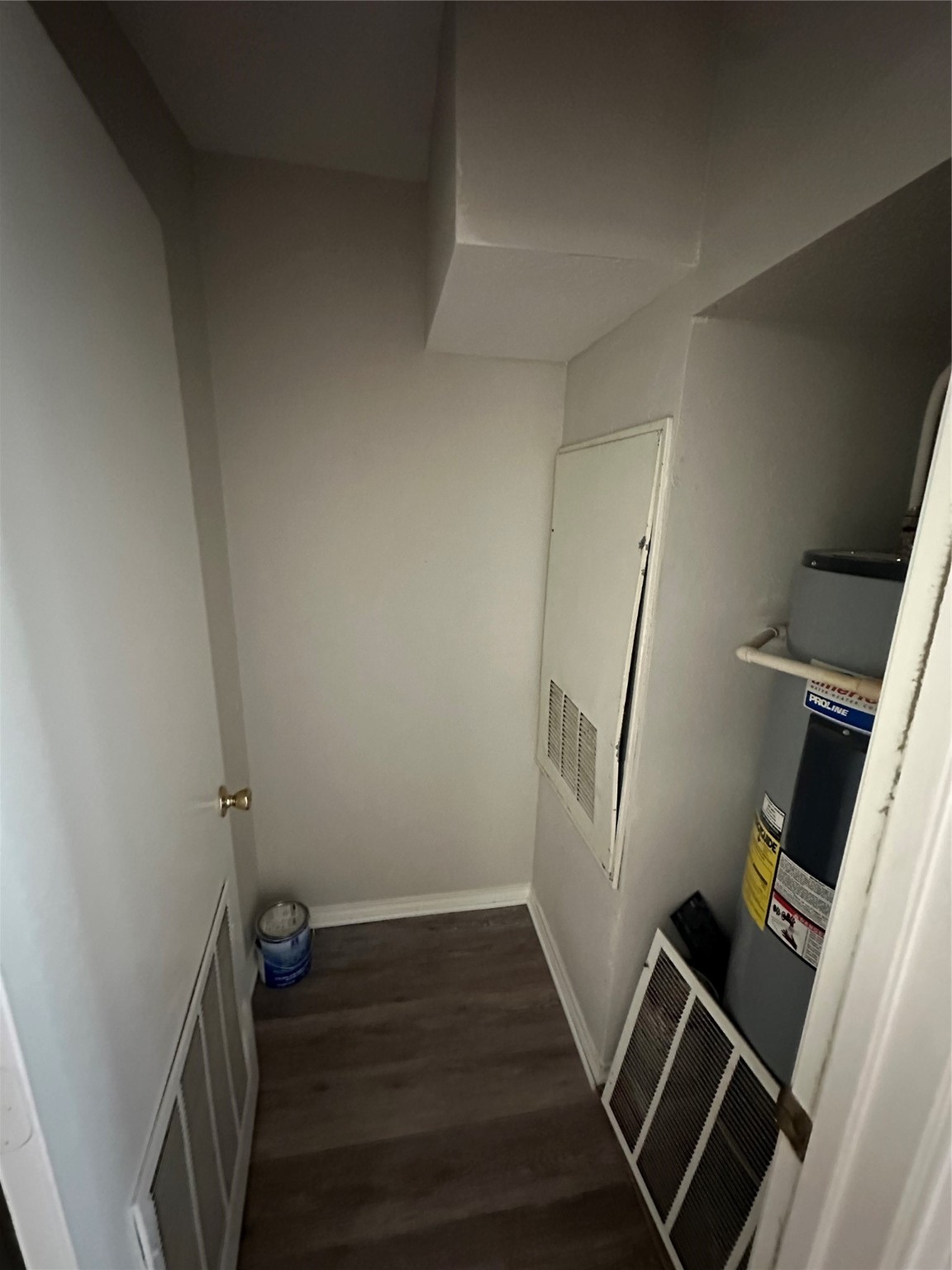 6500 Sands Point Drive, Unit 404 Houston, TX 77074 - Photo 22 of 27 a view of stairs