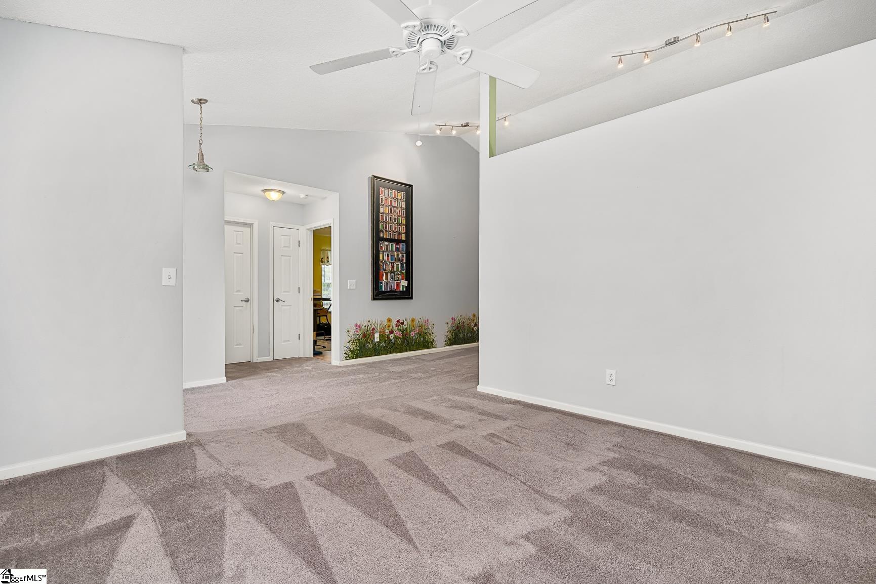 606 Country Garden Drive Fountain Inn, SC 29644 - Photo 4 of 24 Gallery Image 4