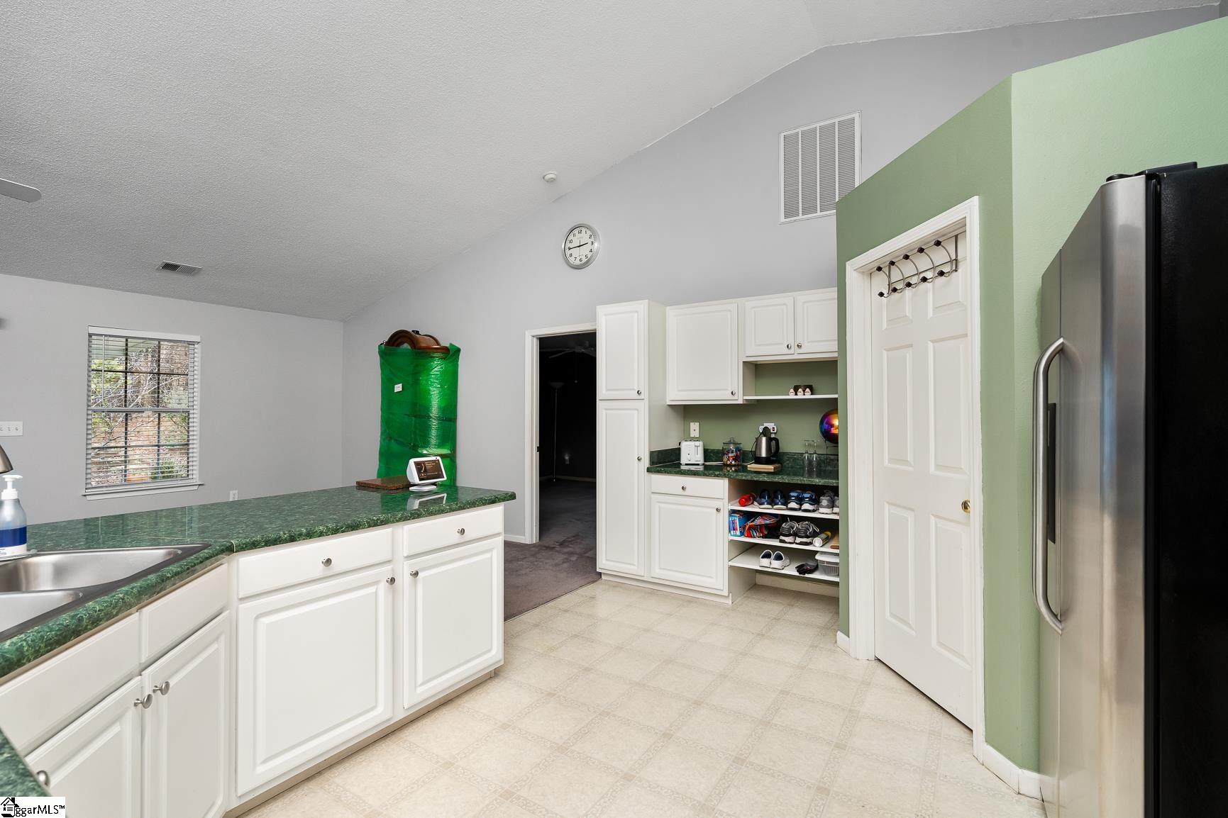 606 Country Garden Drive Fountain Inn, SC 29644 - Photo 7 of 24 Gallery Image 7