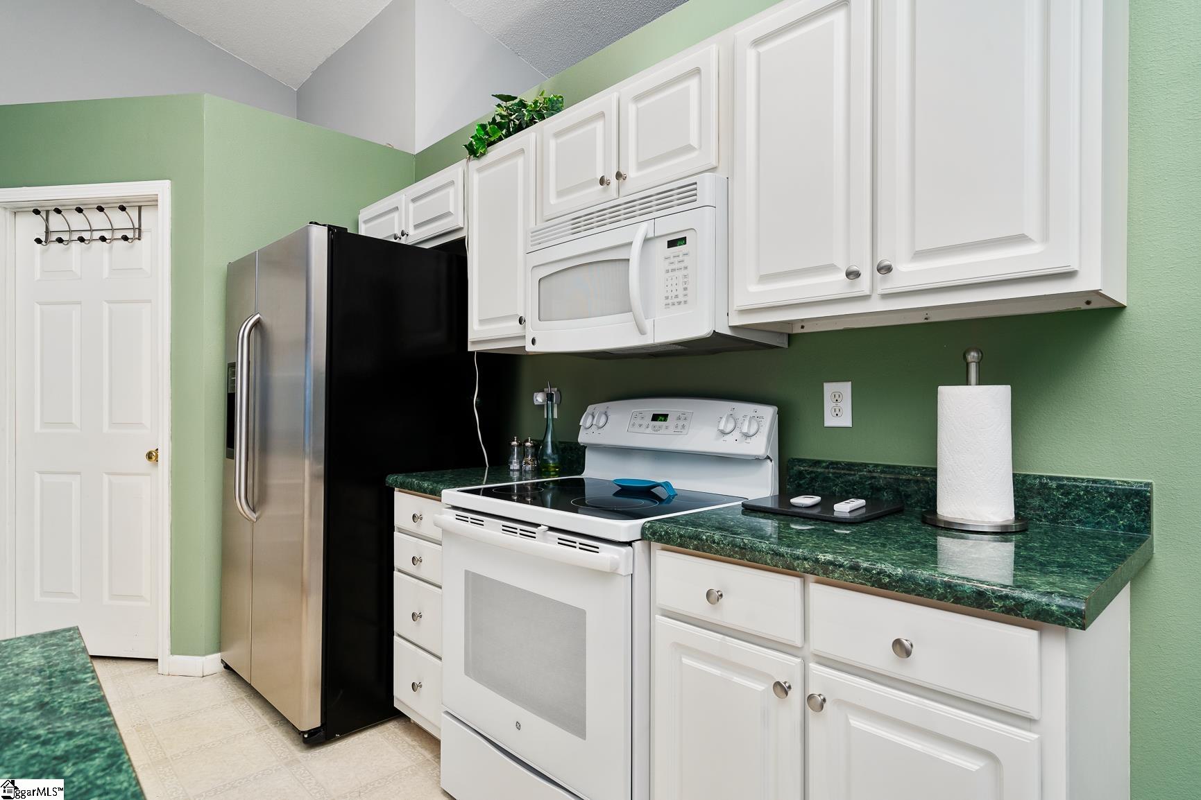 606 Country Garden Drive Fountain Inn, SC 29644 - Photo 8 of 24 Gallery Image 8