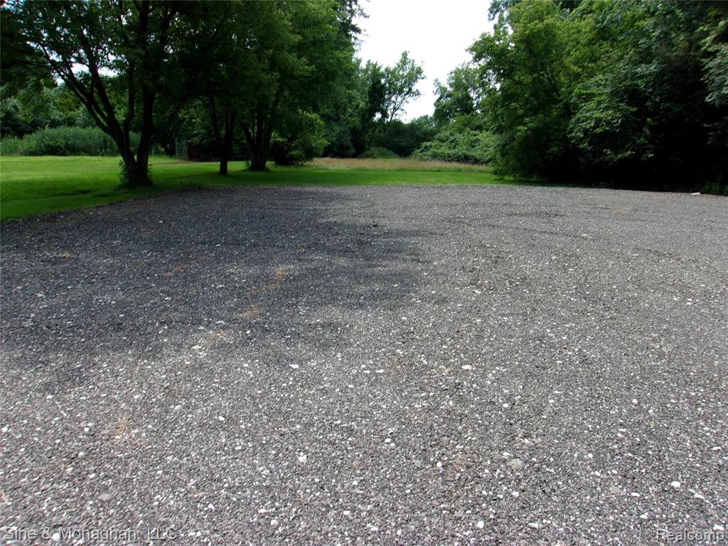 9324 Field Road Algonac, MI 48001 - Photo 5 of 40