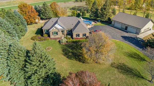 $939,900 | 26721 Redwing Avenue, New Prague, MN 56071