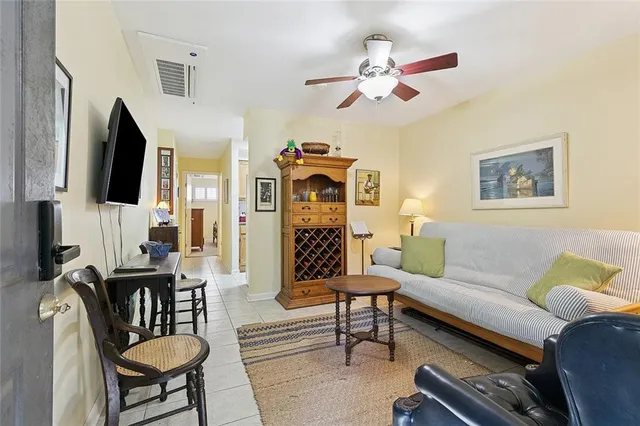 $177,000 | 1921 Prytania Street, Unit J, New Orleans, LA 70130