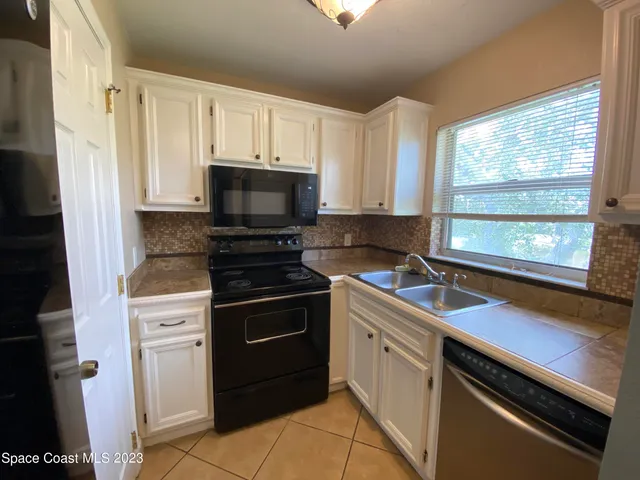 $1,500 | 210 Spring Drive, Unit 7, Merritt Island, FL 32953