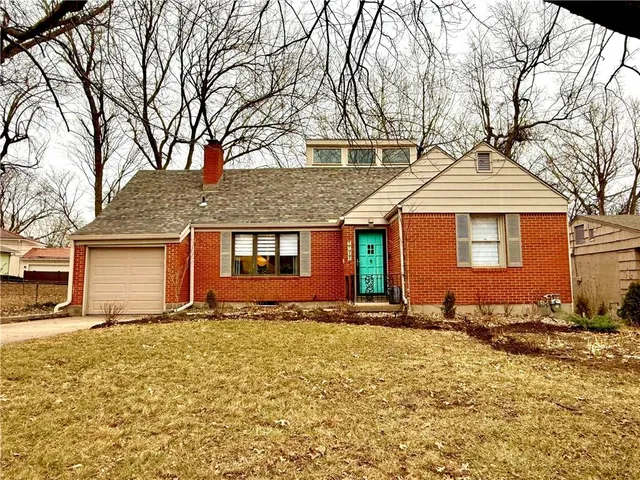 $385,000 | 7611 Terrace Street, Kansas City, MO 64114