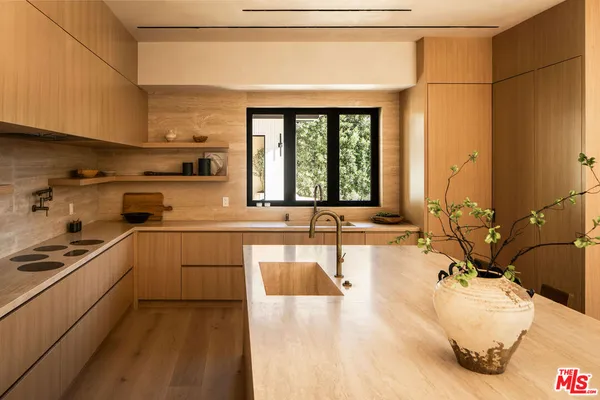 $4,094,000 | 4140 Kraft Avenue, Studio City, CA 91604