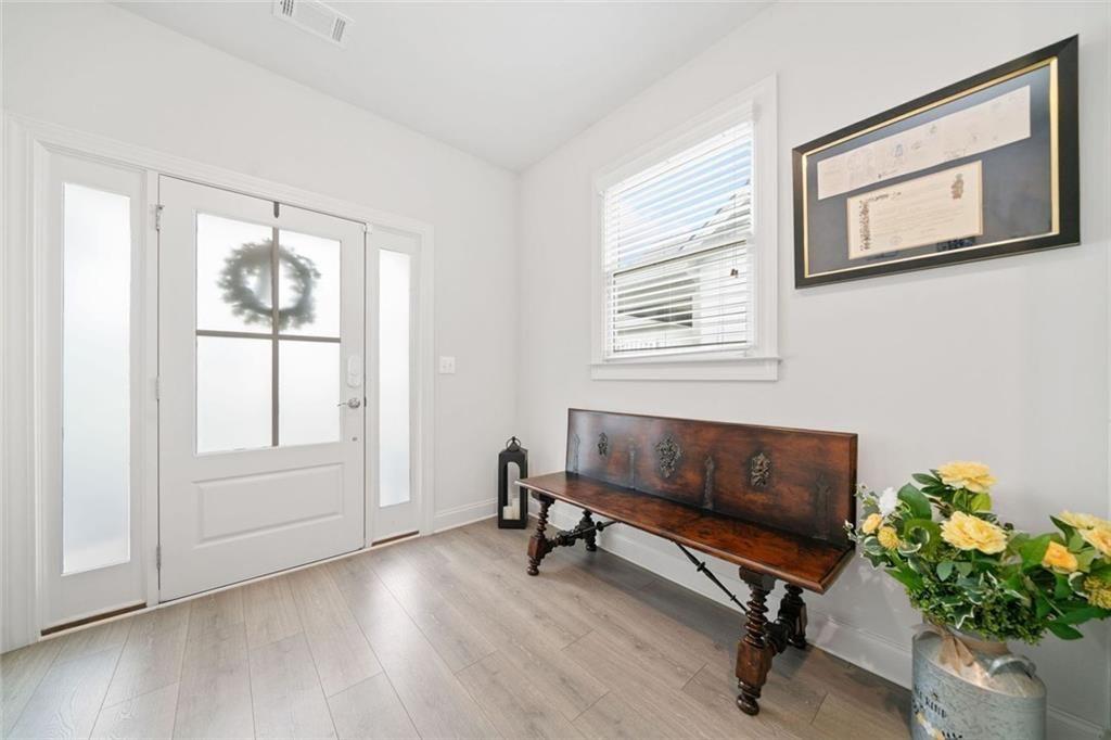19 Grand Circle Jasper, GA 30143 - Photo 5 of 36 a living room with furniture and a window