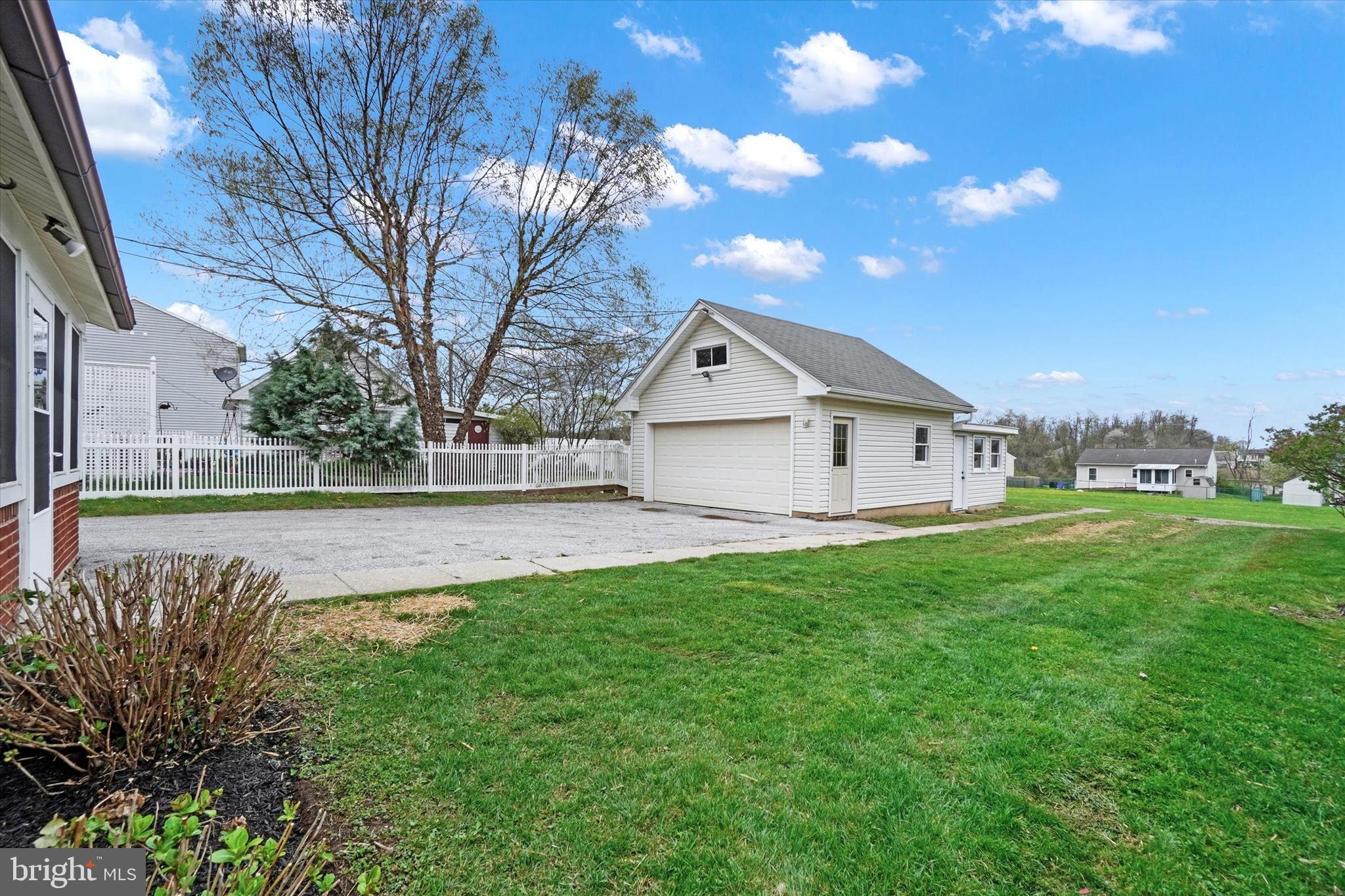 101 North Main Street Dover, PA 17315 - Photo 23 of 28