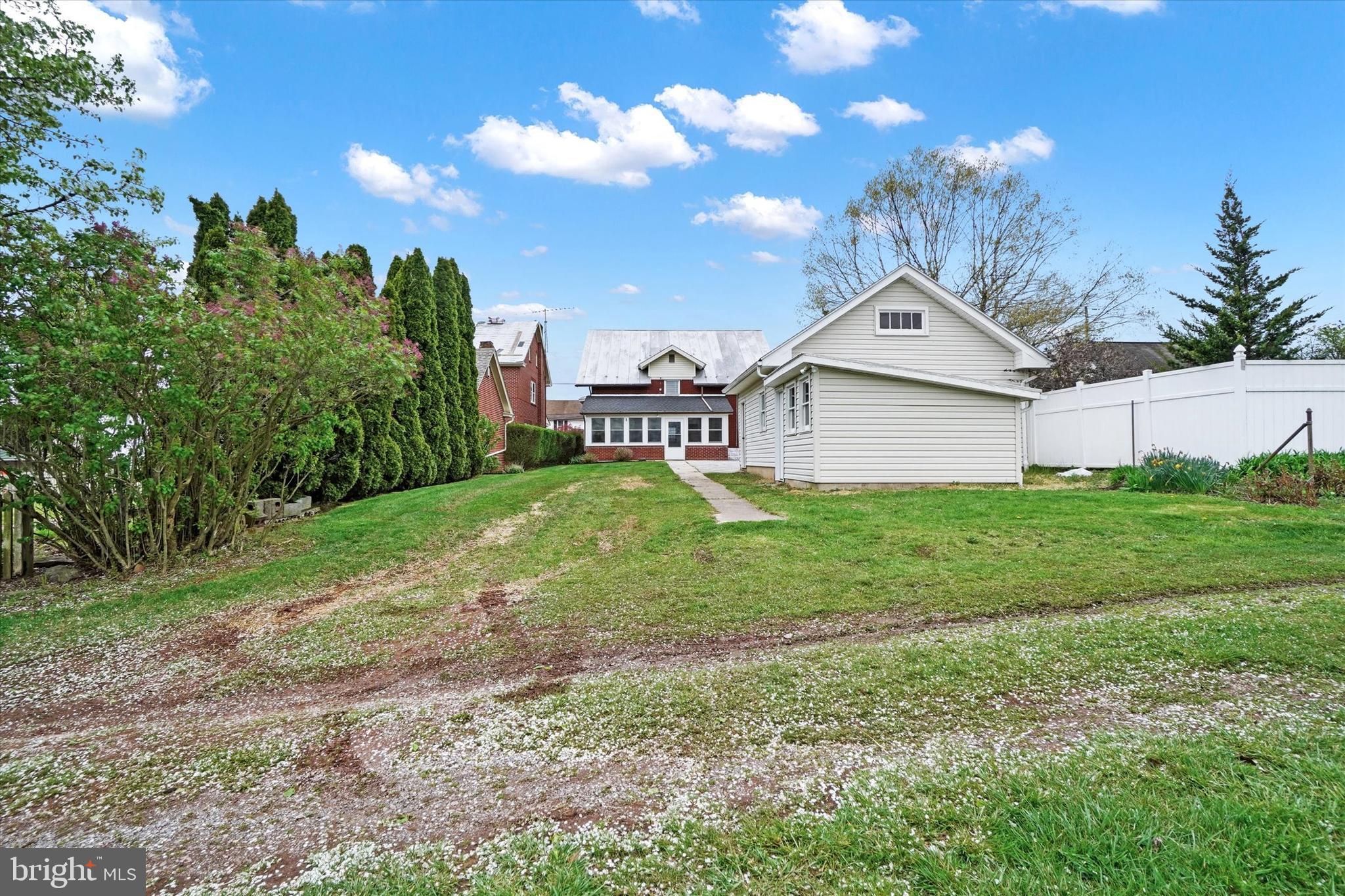 101 North Main Street Dover, PA 17315 - Photo 25 of 28