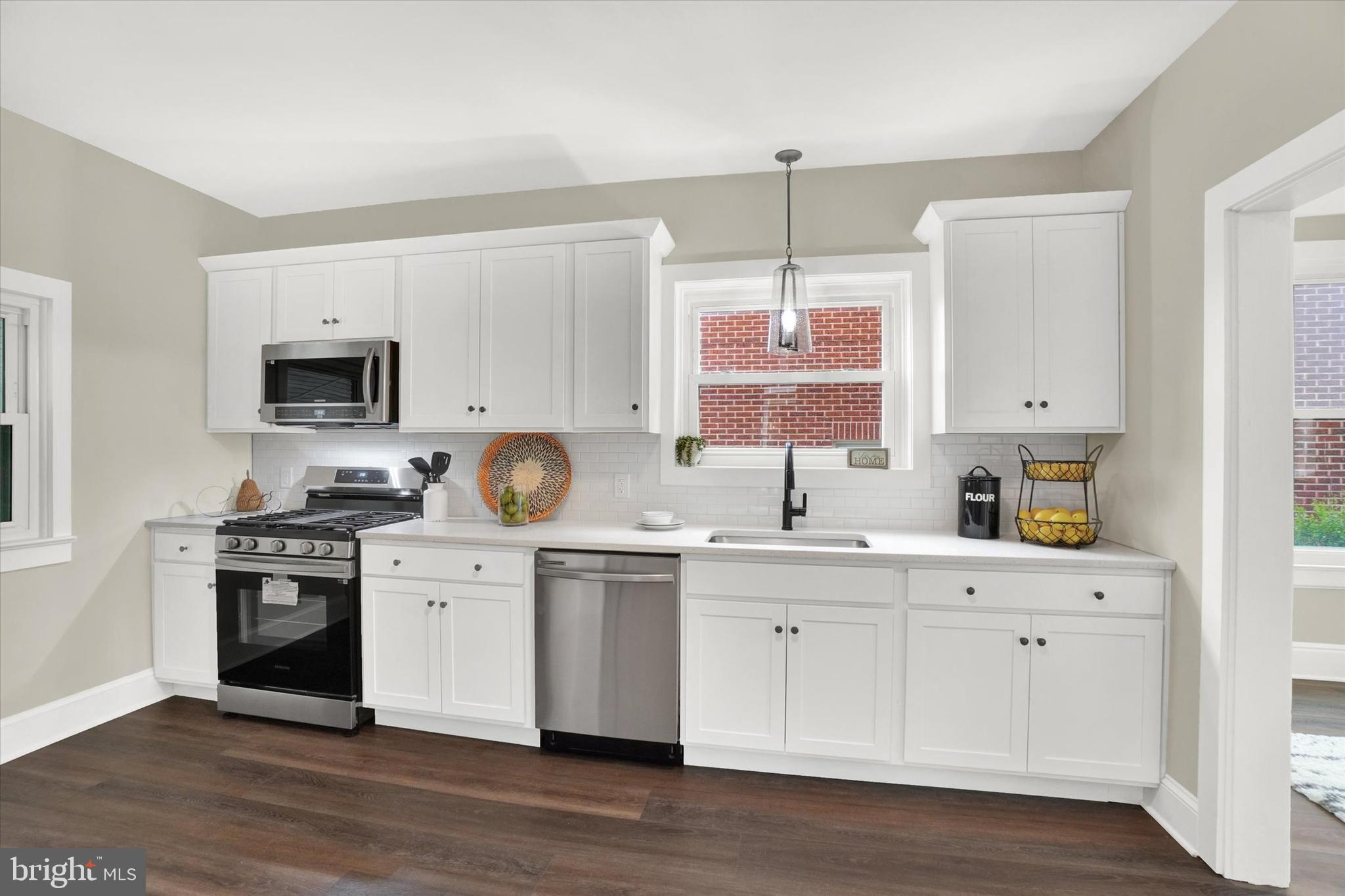 101 North Main Street Dover, PA 17315 - Photo 8 of 28