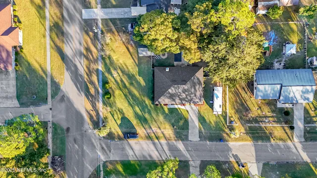 a view of an outdoor space with a street