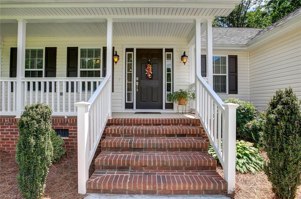 116 Laurel Ridge Court Reidsville, NC 27320 - Photo 4 of 30 Front Porch