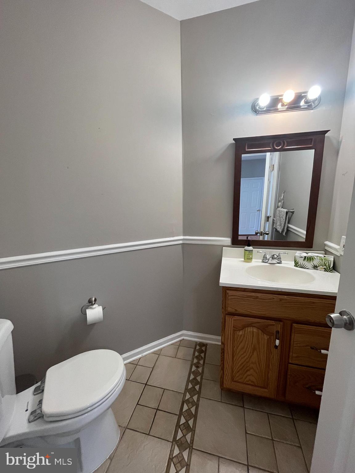 20 Inverness Drive Delran, NJ 08075 - Photo 12 of 30 half bath next to kitchen + door to garage