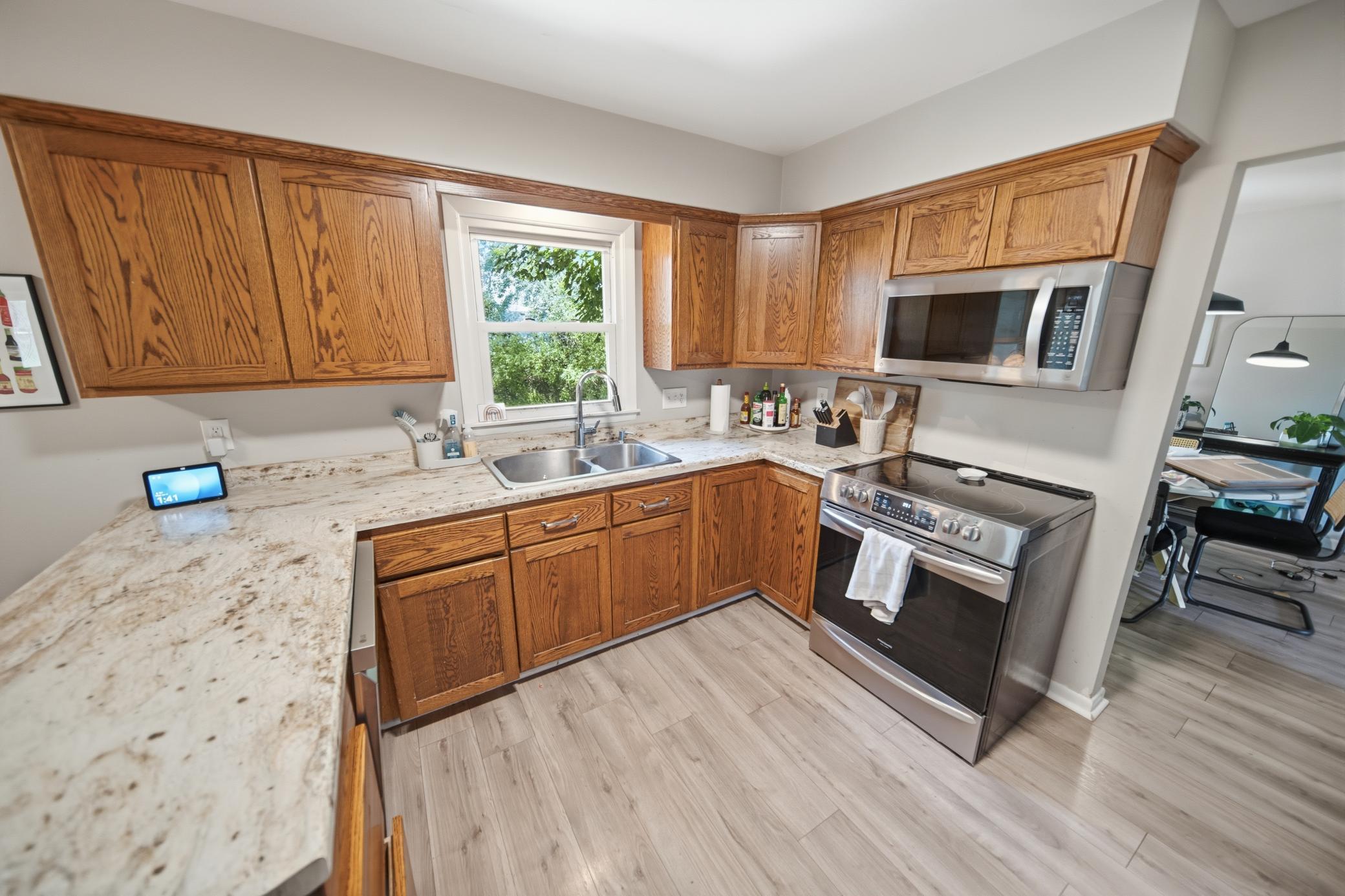 105 26th Street Northwest Rochester, MN 55901 - Photo 8 of 59