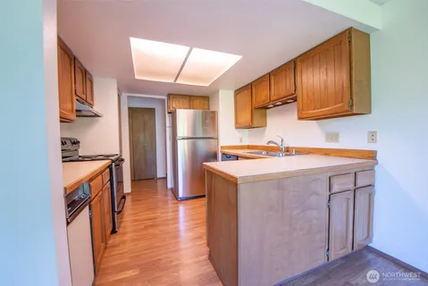 $370,000 | 17417 Ashworth Avenue North, Unit 303, Shoreline, WA 98133