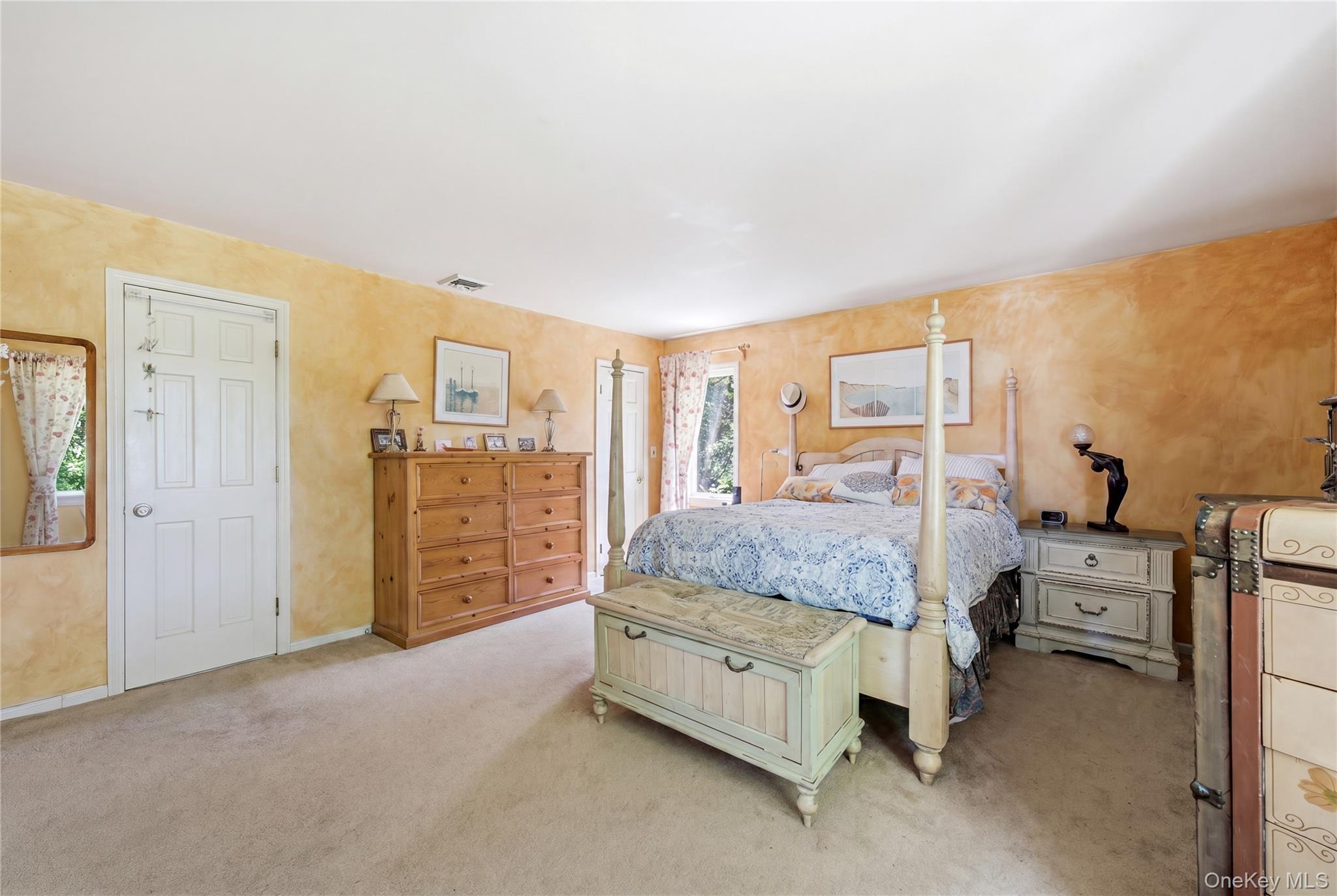 195 Shore Road Mount Sinai, NY 11766 - Photo 16 of 50
