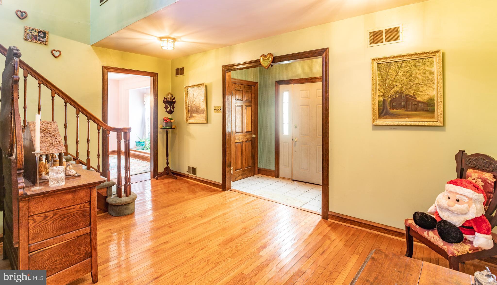 48 East Rattling Run Road Mickleton, NJ 08056 - Photo 5 of 45 Foyer