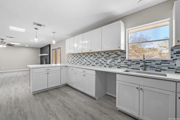 $574,999 | 113 Crestline Drive, Pleasanton, TX 78064