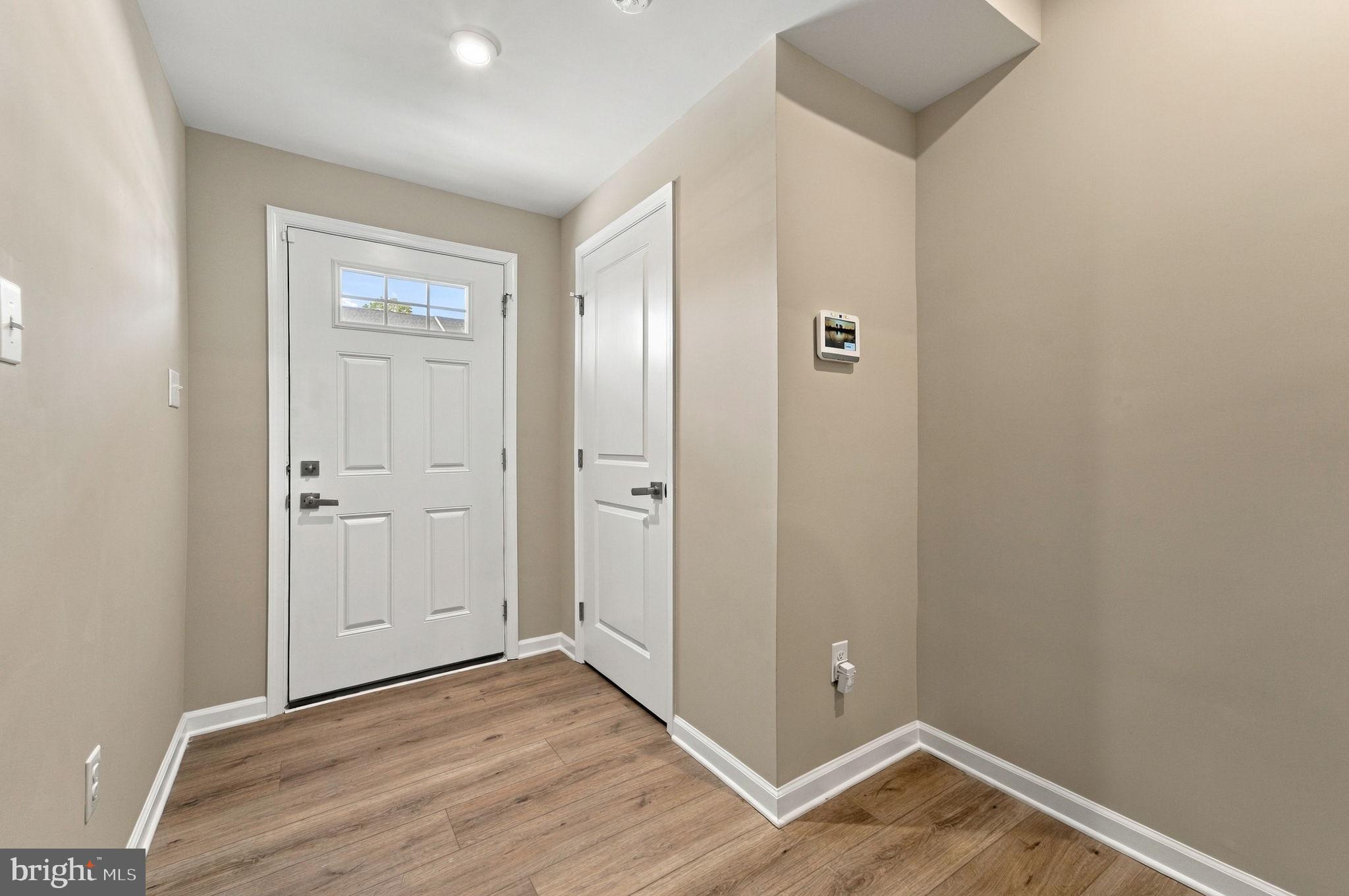1180 West Walnut Road, Unit F34 Vineland, NJ 08360 - Photo 6 of 44 Foyer