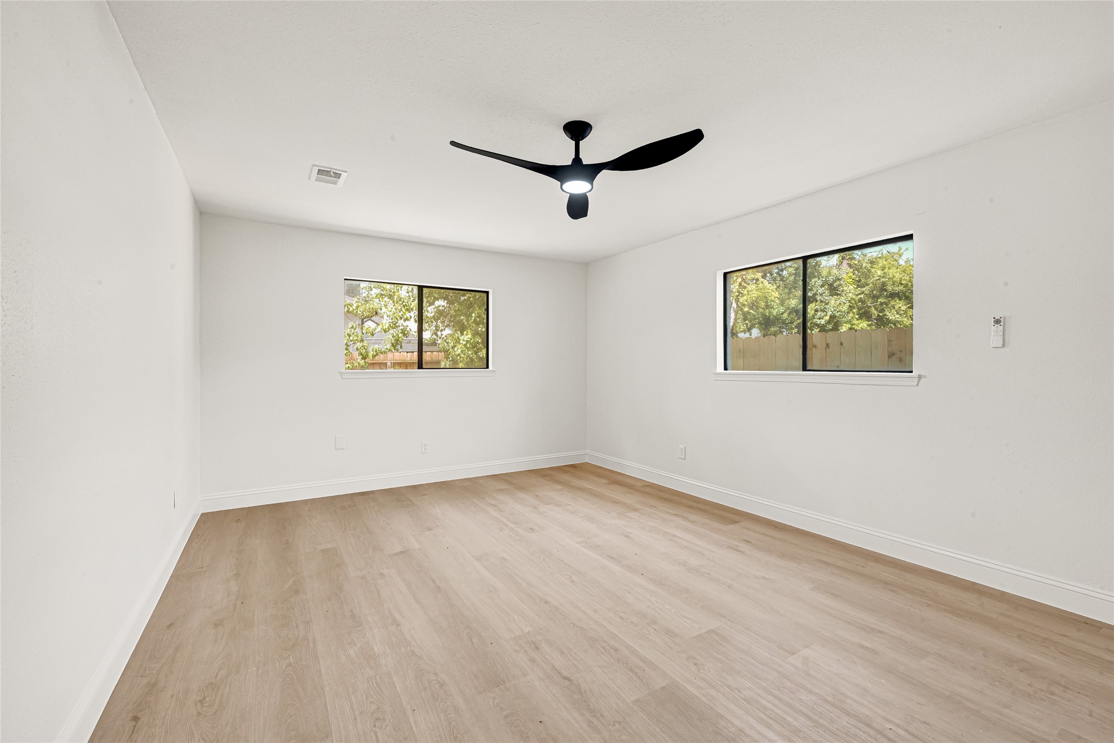 3442 Good Hope Street Houston, TX 77021 - Photo 10 of 25