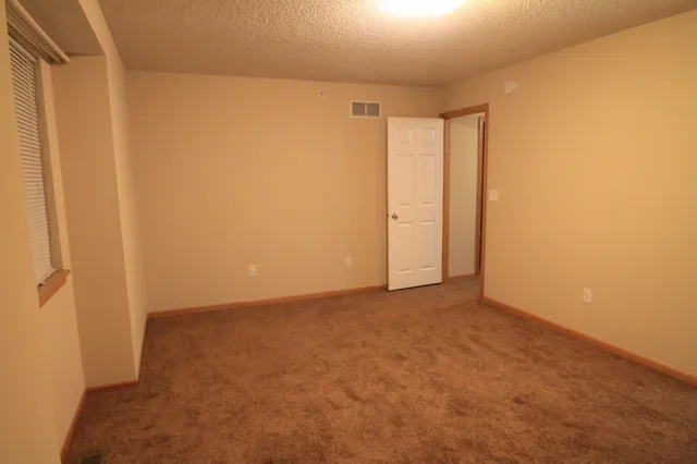 $1,875 | 14975 Pinto Lane, Savage, MN 55378