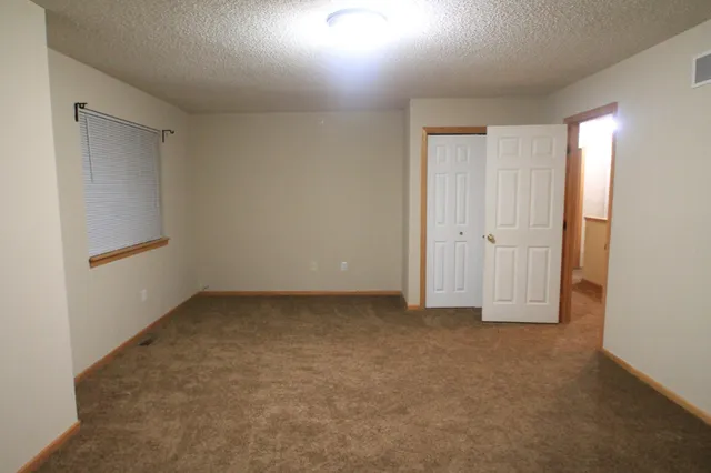 $1,875 | 14975 Pinto Lane, Savage, MN 55378