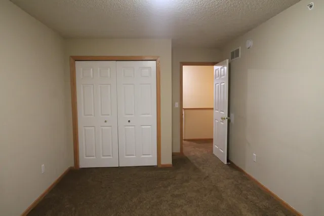 $1,875 | 14975 Pinto Lane, Savage, MN 55378