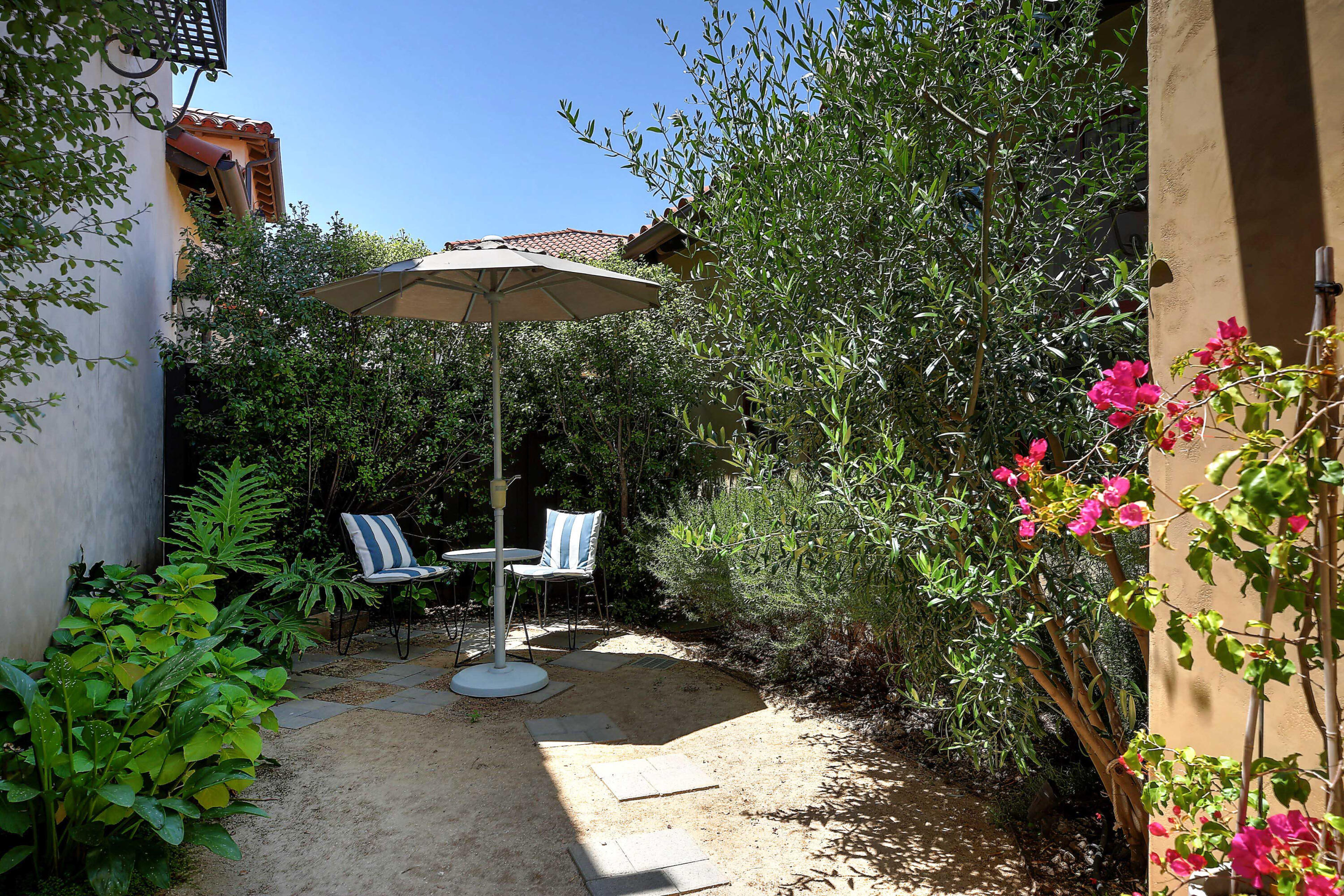 5445 Tree Farm Lane Santa Barbara, CA 93111 - Photo 13 of 49 Private Sitting Area