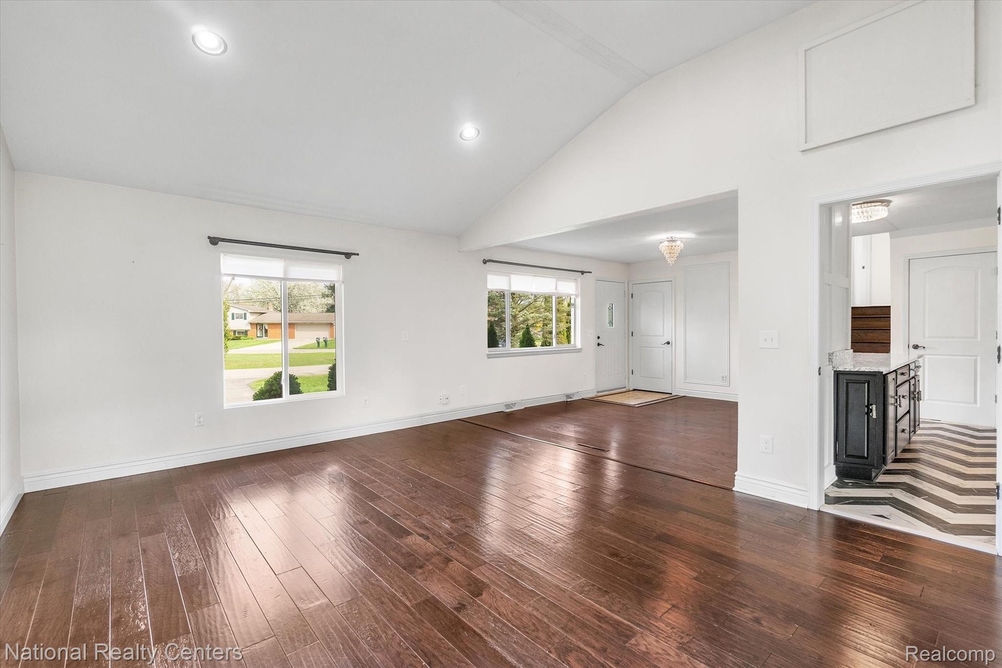 5417 Farm Road Waterford, MI 48327 - Photo 12 of 41 41-5417-Farm-Rd-Lang-Estates-Real-Estate-Experts-41 (13).jpg