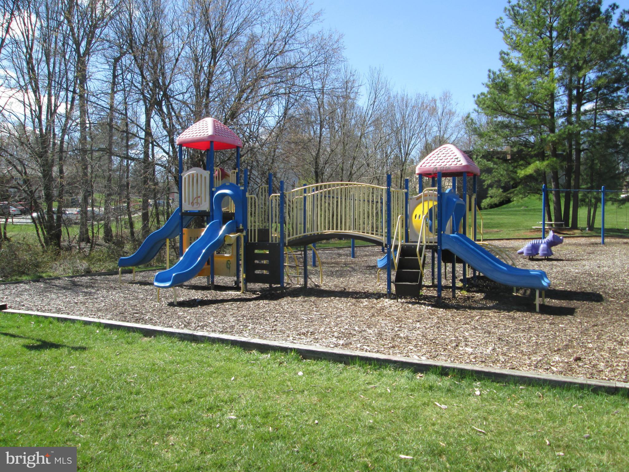 5808 Royal Ridge Drive, Unit R Springfield, VA 22152 - Photo 25 of 29 Playground